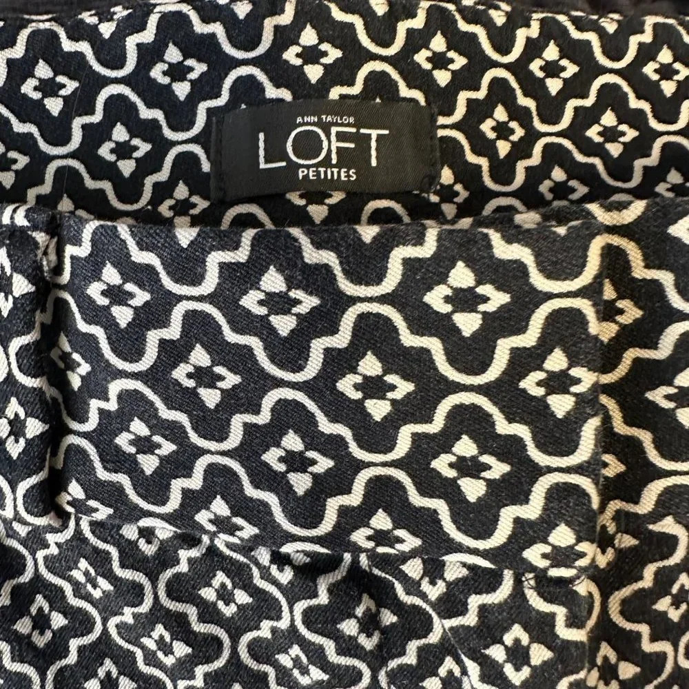 LOFT Black White Medallion Print Julie Skinny Pant 4P - Picture 3 of 5